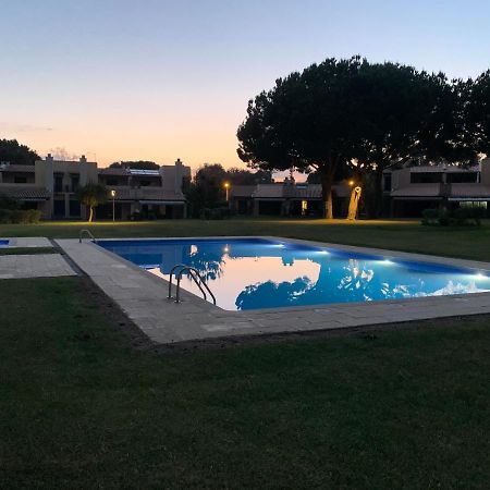 Casa De Ferias Com Piscina - Condominio Vilamouratenis Exterior foto